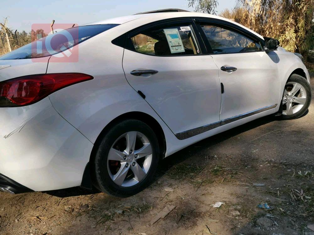 هیوندای ئەلەنترا